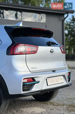 Внедорожник / Кроссовер Kia Niro 2019 в 