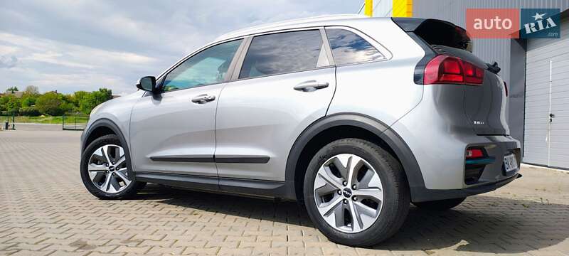 Внедорожник / Кроссовер Kia Niro 2022 в Ровно