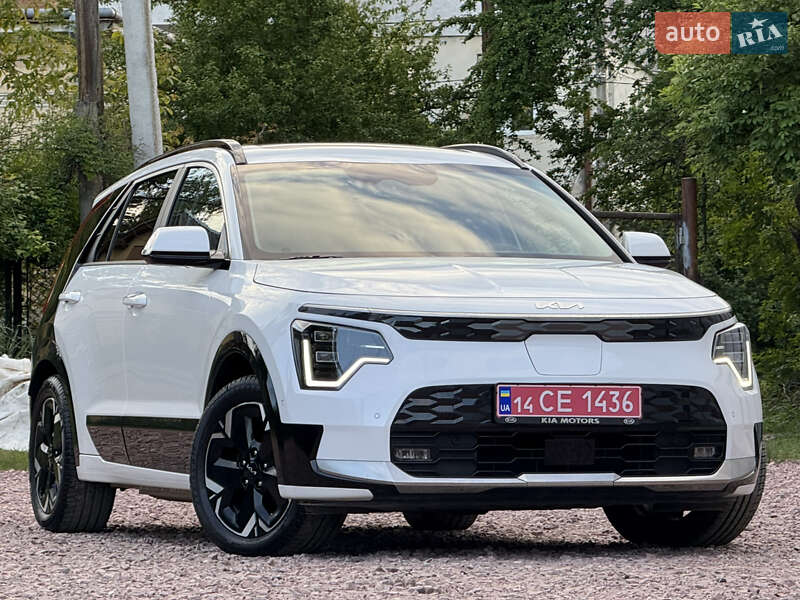 Позашляховик / Кросовер Kia Niro 2023 в Дрогобичі