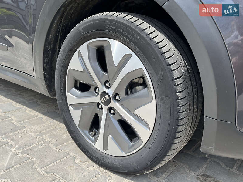 Внедорожник / Кроссовер Kia Niro 2019 в Ровно