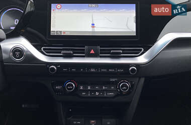 Внедорожник / Кроссовер Kia Niro 2021 в 