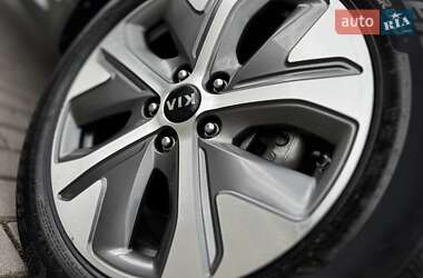Внедорожник / Кроссовер Kia Niro 2021 в 