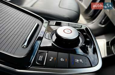 Внедорожник / Кроссовер Kia Niro 2021 в 