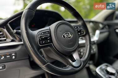 Внедорожник / Кроссовер Kia Niro 2021 в 