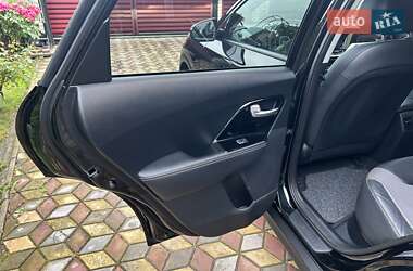 Внедорожник / Кроссовер Kia Niro 2022 в 