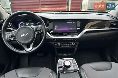 Внедорожник / Кроссовер Kia Niro 2022 в 