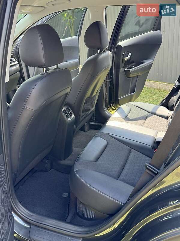 Позашляховик / Кросовер Kia Niro 2022 в Львові