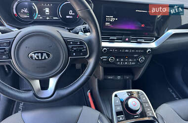 Внедорожник / Кроссовер Kia Niro 2021 в 