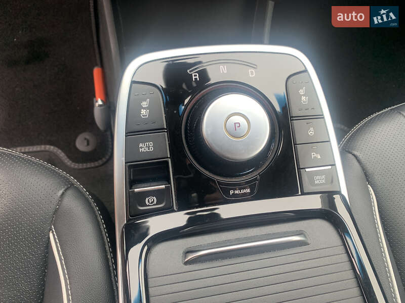Внедорожник / Кроссовер Kia Niro 2020 в Буске