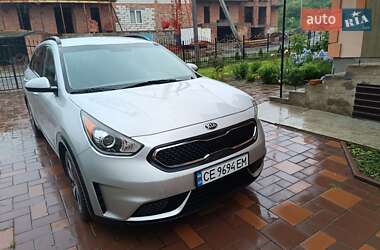 Внедорожник / Кроссовер Kia Niro 2017 в Черновцах