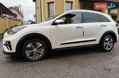 Позашляховик / Кросовер Kia Niro 2020 в 