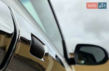 Позашляховик / Кросовер Kia Niro 2020 в 