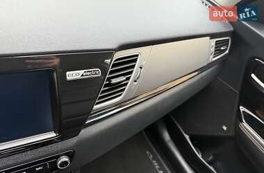 Позашляховик / Кросовер Kia Niro 2020 в 