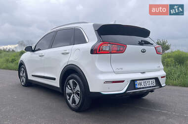 Внедорожник / Кроссовер Kia Niro 2017 в 