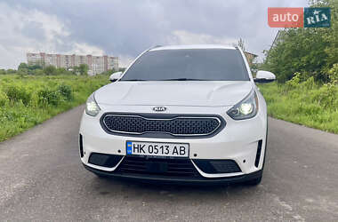 Внедорожник / Кроссовер Kia Niro 2017 в 
