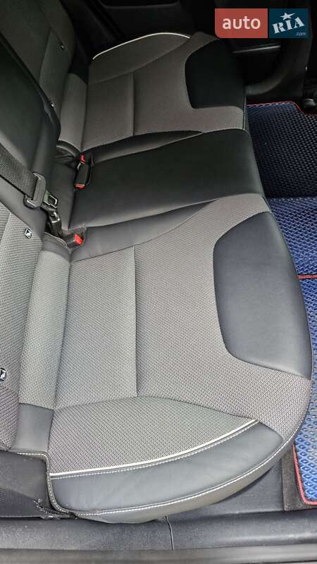 Внедорожник / Кроссовер Kia Niro 2020 в Ужгороде