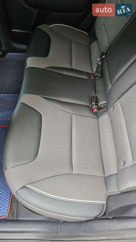 Внедорожник / Кроссовер Kia Niro 2020 в Ужгороде