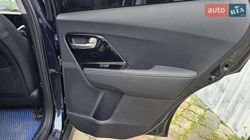 Внедорожник / Кроссовер Kia Niro 2020 в Ужгороде