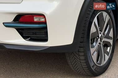 Внедорожник / Кроссовер Kia Niro 2021 в 