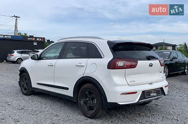 Позашляховик / Кросовер Kia Niro 2018 в 