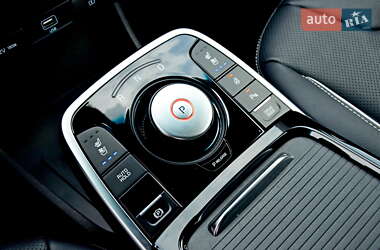 Позашляховик / Кросовер Kia Niro 2020 в 