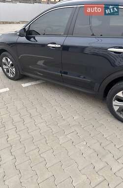 Позашляховик / Кросовер Kia Niro 2020 в 
