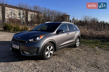 Внедорожник / Кроссовер Kia Niro 2016 в 