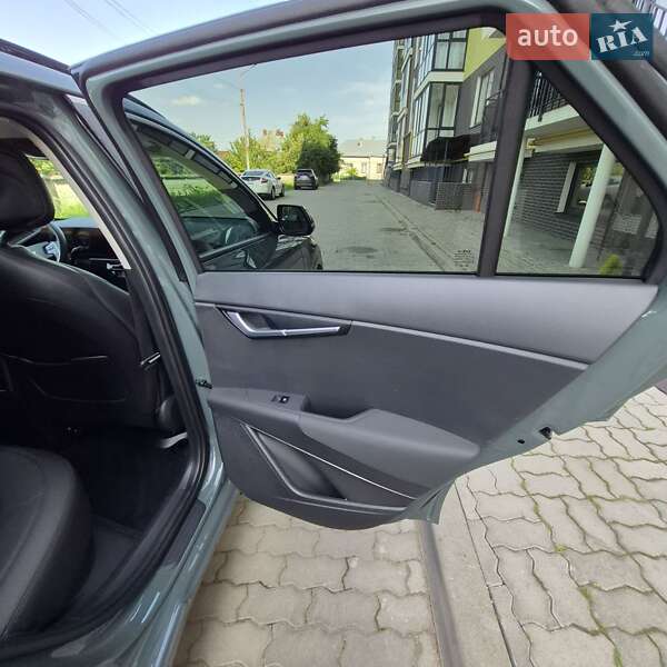Позашляховик / Кросовер Kia Niro 2024 в Жовкві