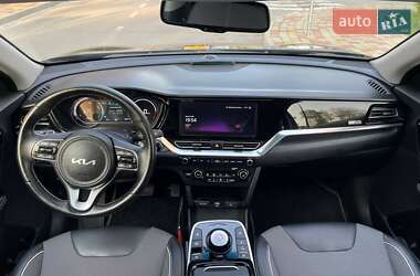Позашляховик / Кросовер Kia Niro 2021 в 