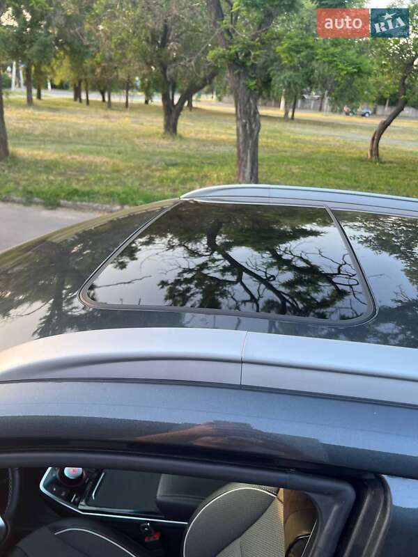 Позашляховик / Кросовер Kia Niro 2021 в Миколаєві