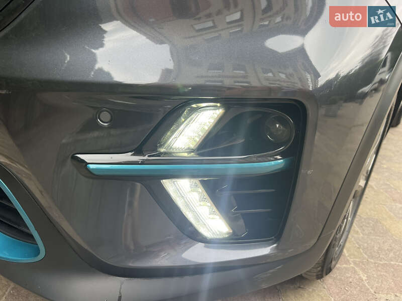 Позашляховик / Кросовер Kia Niro 2020 в Тернополі