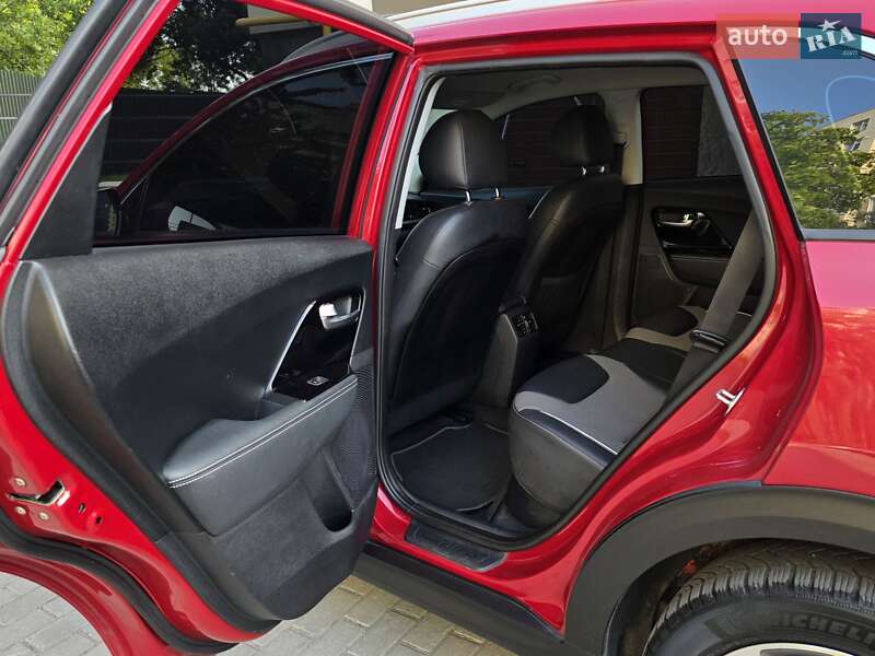 Позашляховик / Кросовер Kia Niro 2020 в Тернополі
