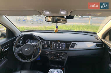 Позашляховик / Кросовер Kia Niro 2019 в 