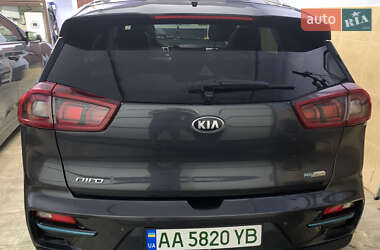 Позашляховик / Кросовер Kia Niro 2019 в 