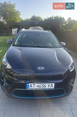 Позашляховик / Кросовер Kia Niro 2019 в 