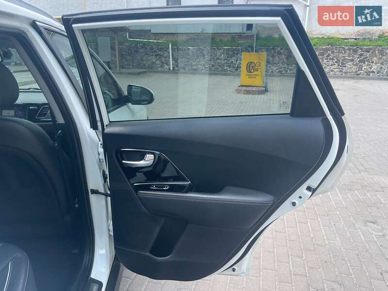 Позашляховик / Кросовер Kia Niro 2019 в Рівному