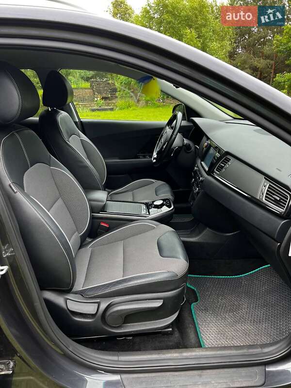 Внедорожник / Кроссовер Kia Niro 2019 в Ровно
