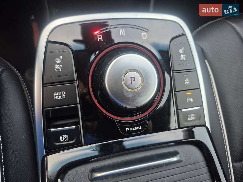 Позашляховик / Кросовер Kia Niro 2019 в Хмельницькому