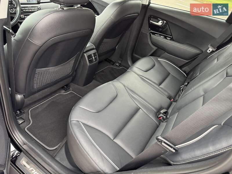 Внедорожник / Кроссовер Kia Niro 2019 в Киеве
