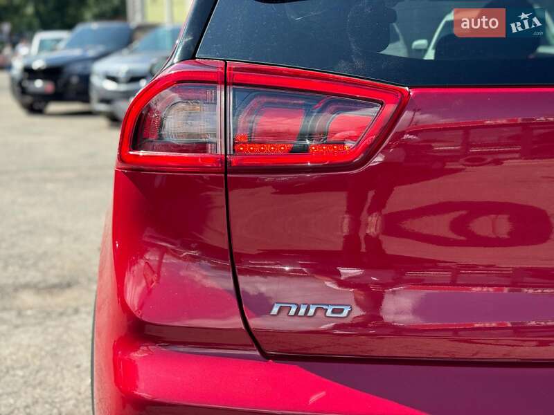 Внедорожник / Кроссовер Kia Niro 2017 в Виннице