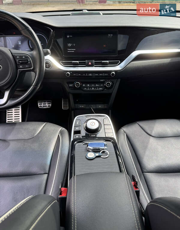 Внедорожник / Кроссовер Kia Niro 2020 в Черновцах