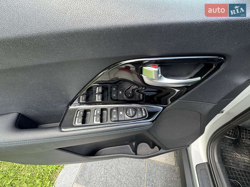 Внедорожник / Кроссовер Kia Niro 2021 в Днепре
