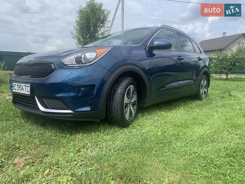 Внедорожник / Кроссовер Kia Niro 2018 в Буске