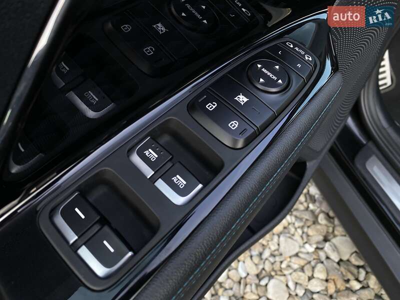 Внедорожник / Кроссовер Kia Niro 2021 в Львове