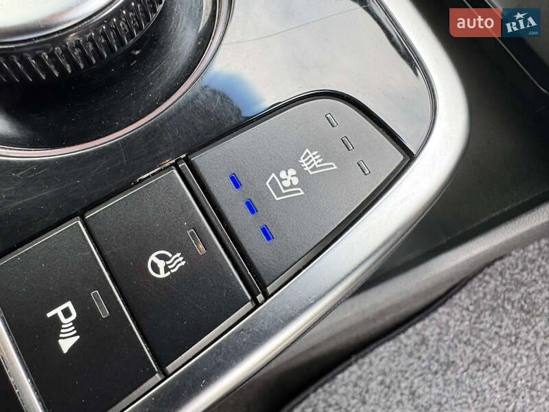 Внедорожник / Кроссовер Kia Niro 2020 в Луцке