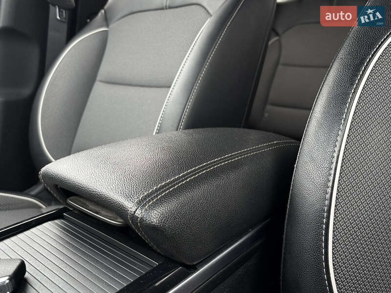 Позашляховик / Кросовер Kia Niro 2021 в Львові фото 21 Позашляховик / Кросовер Kia Niro 2021 в Львові