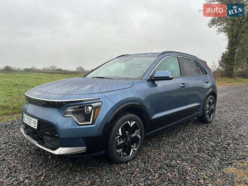 Внедорожник / Кроссовер Kia Niro 2023 в Новояворовске