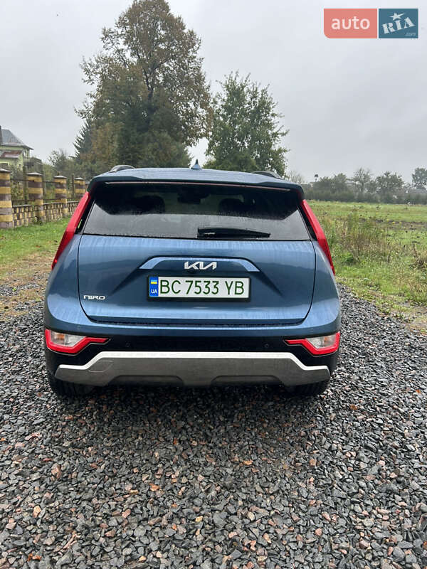 Внедорожник / Кроссовер Kia Niro 2023 в Новояворовске