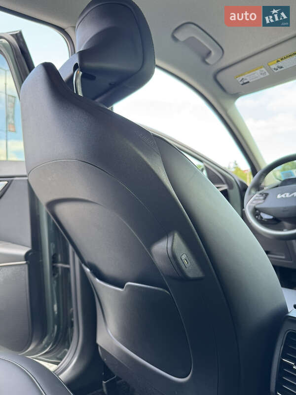Внедорожник / Кроссовер Kia Niro 2023 в Львове