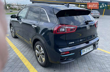 Позашляховик / Кросовер Kia Niro 2019 в 